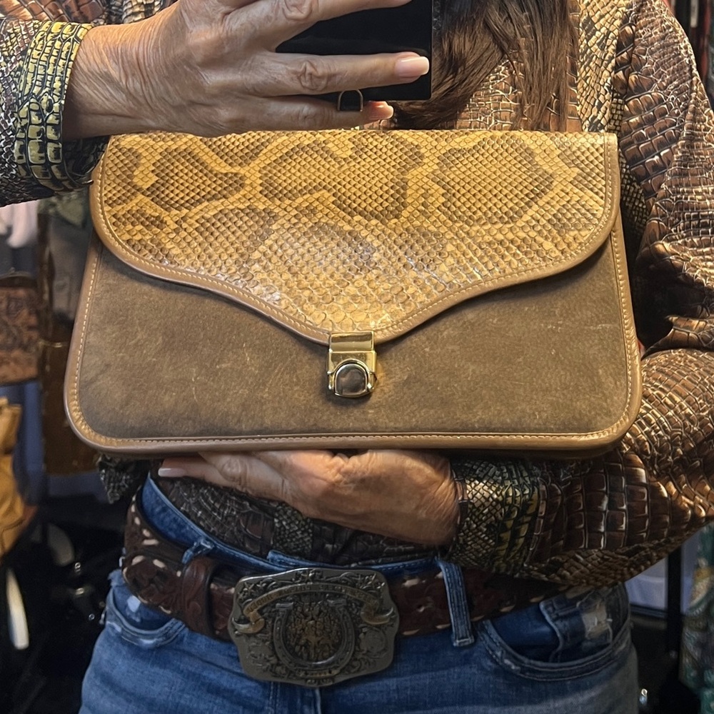 VINTAGE SNAKE EMBOSSED SUEDE CHAIN CLUTCH